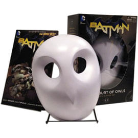 Batman - The Court Of Owls Mask And Book Set
