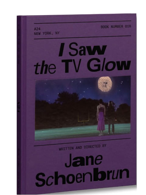 Capa do livro I Saw The Tv Glow Screenplay Book de Jane Schoenbrun